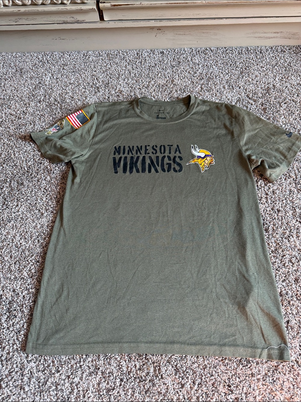 Nike Olive Minnesota Vikings Crewneck Dri-FIT Tee Size Medium